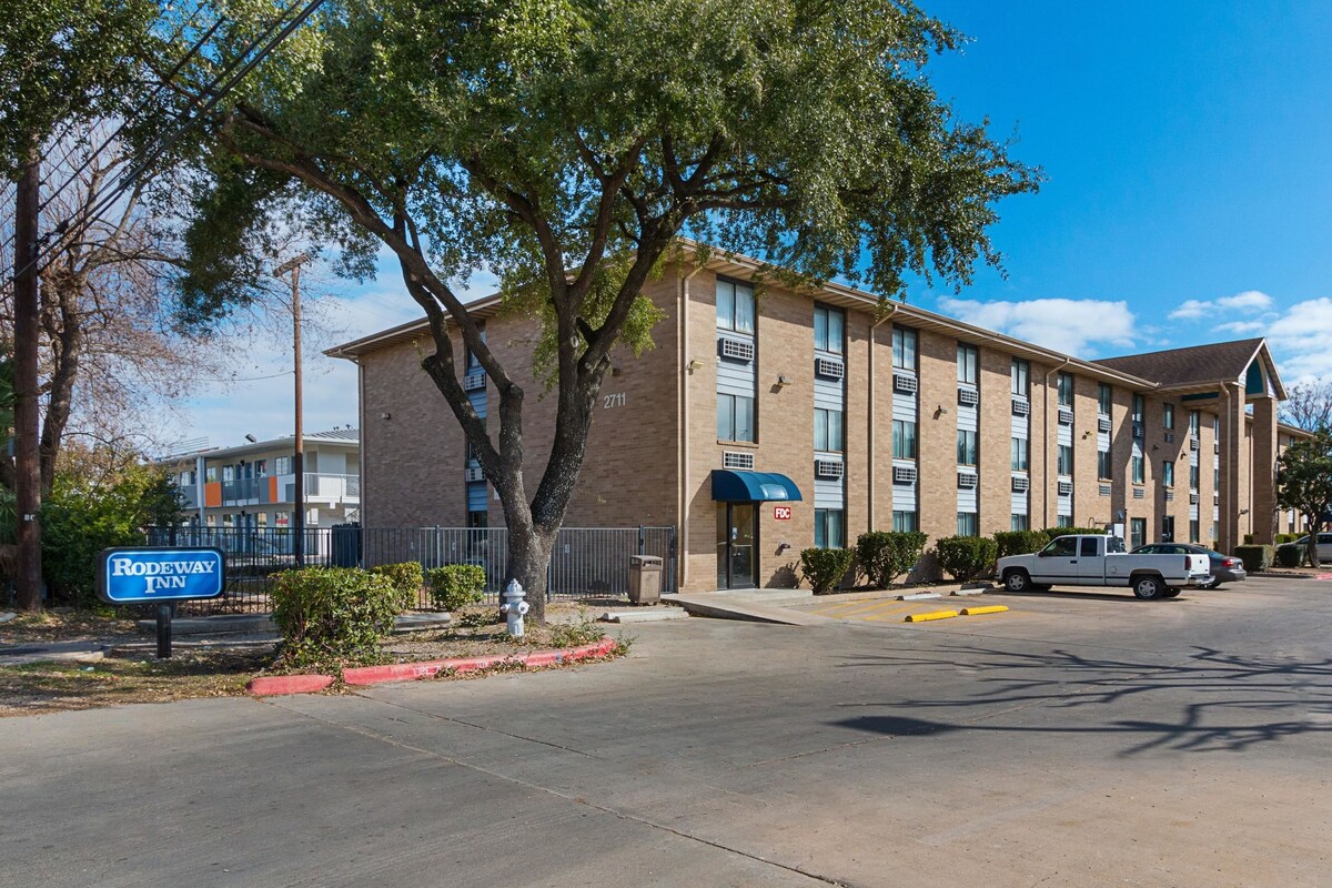 Careers at ICON Lodging